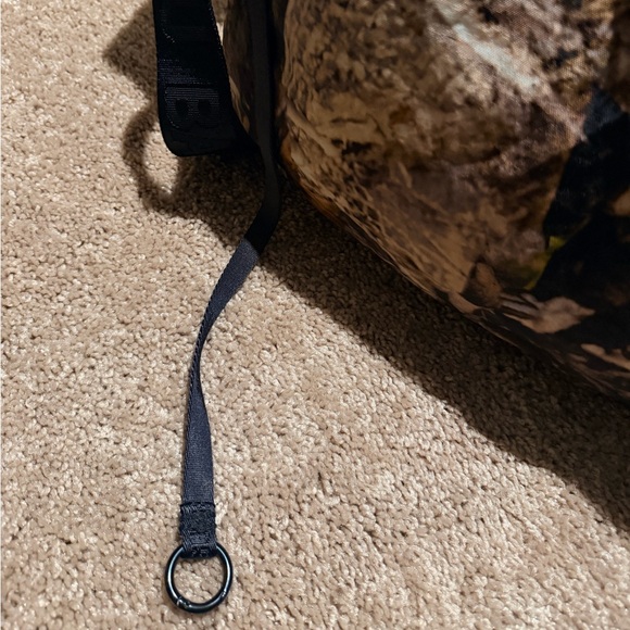 BAGGU Large Nylon Crescent Bag - Photo Forest - Picture 7 of 7